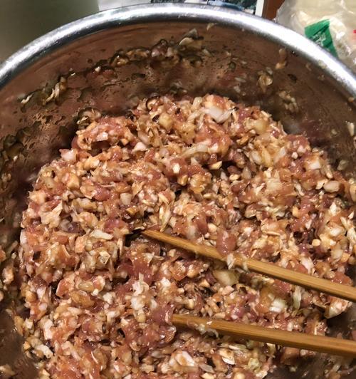 香菇胡萝卜瘦肉蒸饺怎么做？步骤和技巧有哪些？