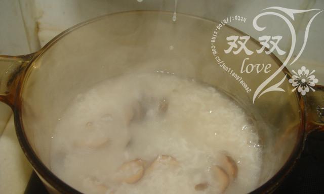 香菇胡萝卜鸡肉粥怎么做？步骤和技巧有哪些？