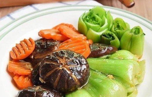 香菇耗油上海青怎么做？步骤和技巧有哪些？