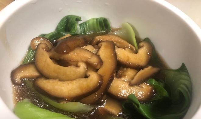 香菇耗油上海青怎么做？步骤和技巧有哪些？