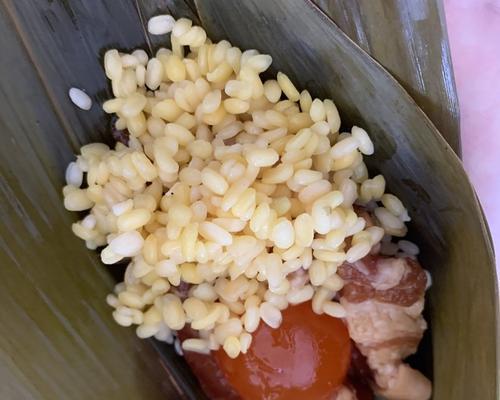 如何制作香菇干贝瘦肉粽子？粽子的做法有哪些常见问题？