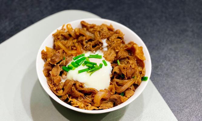 香菇肥牛饭怎么做？步骤详解和常见问题解答？