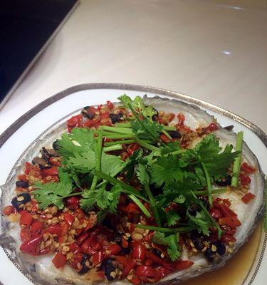 香菇剁椒蒸鳕鱼怎么做？步骤和技巧有哪些？