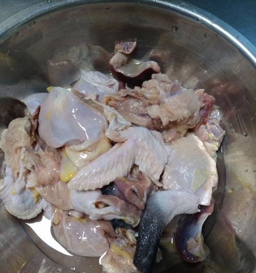 香菇炖板栗鸡怎么做？步骤和技巧有哪些？