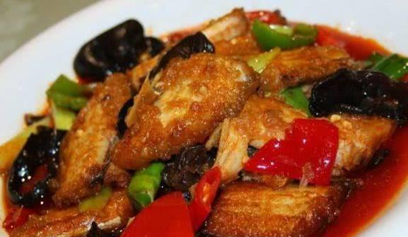 香菇豆腐鱼怎么做？步骤和技巧有哪些？