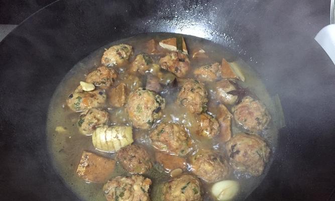 香菇豆腐炖青菜怎么做？步骤和技巧有哪些？