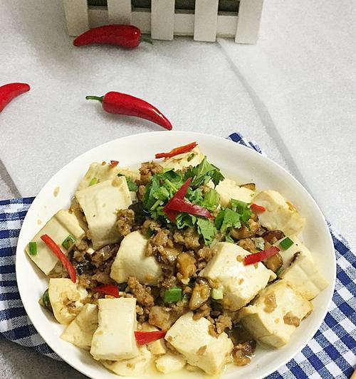 香菇豆腐怎么做？有哪些简单易学的烹饪方法？