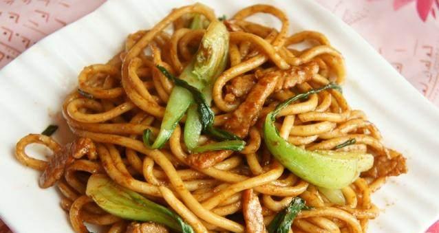 香菇冬笋肉丝炒面怎么做？步骤和技巧是什么？