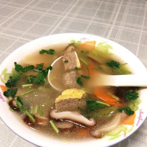 香菇冬瓜炒鸡片怎么做？步骤和技巧是什么？