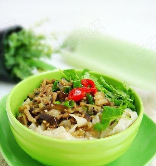 香菇蛋皮肉丝面怎么做？详细步骤和技巧是什么？
