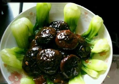 香菇炒洋葱怎么做？步骤和技巧是什么？