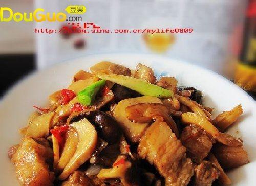 香菇炒五花肉的做法是什么？如何炒出鲜香可口的五花肉？