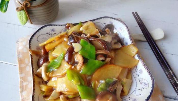 香菇炒土豆怎么做？步骤和技巧有哪些？