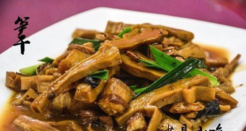 香菇炒笋丁怎么做？步骤和技巧有哪些？