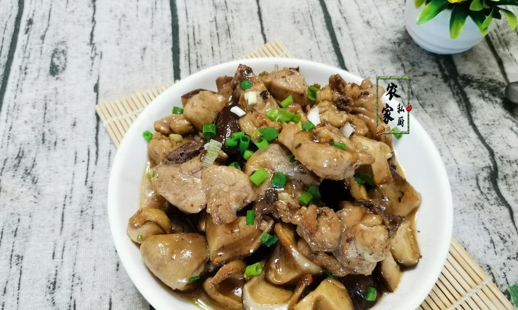 香菇炒鸡块怎么做？步骤和技巧有哪些？