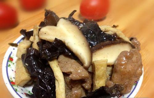 香菇炒豆腐怎么做？步骤和技巧有哪些？
