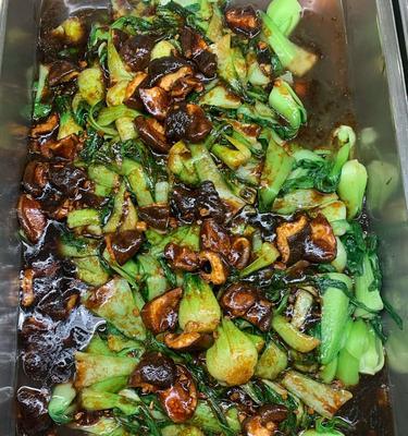 香菇炒蛋水饺怎么做？详细步骤和技巧是什么？