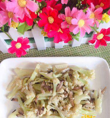 香菇炒菜花怎么做？步骤和技巧有哪些？