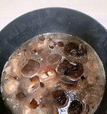 香菇白菜排骨汤怎么做？步骤和技巧有哪些？