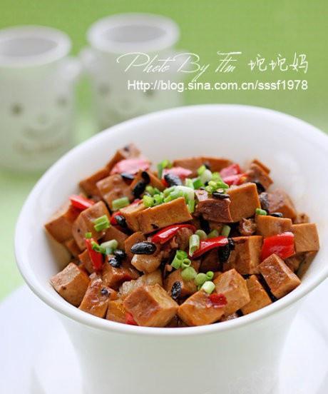 香干蔬菜炒肉丁怎么做？步骤和技巧有哪些？